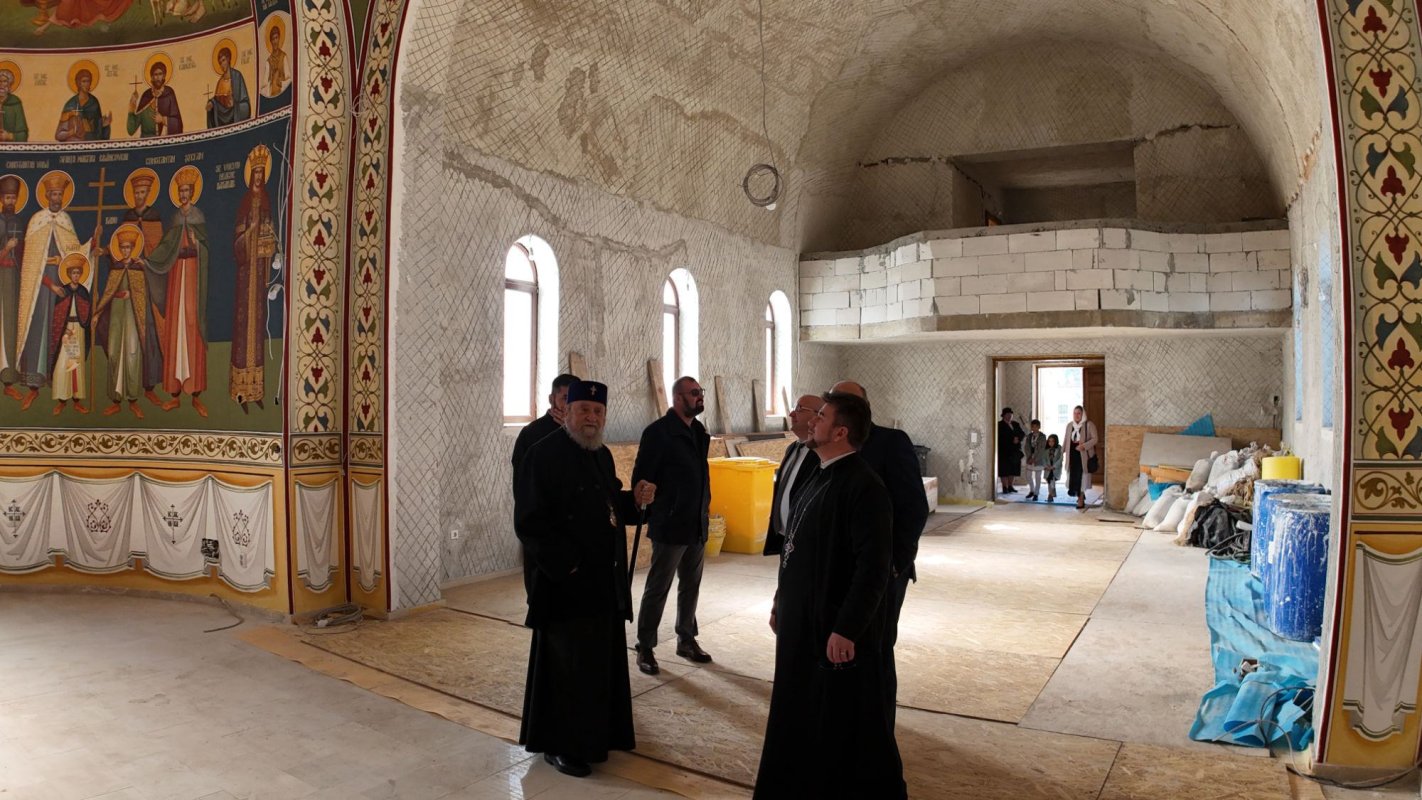 Pictura bisericii din Broşteni, judeţul Sibiu, a fost sfinţită 312469