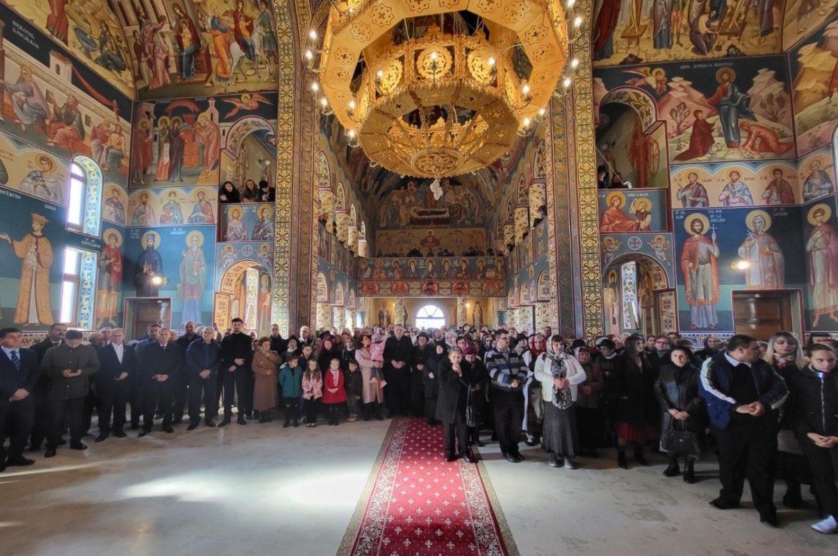 Târnosirea Bisericii din Parohia Ocna Mureș III, judeţul Alba 312379