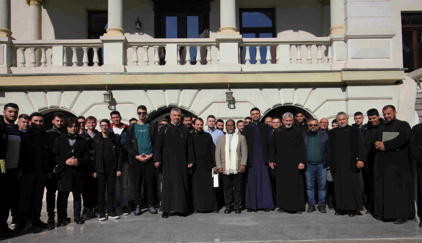 Conferință despre creștinismul în India la Facultatea de Teologie din Craiova 312532