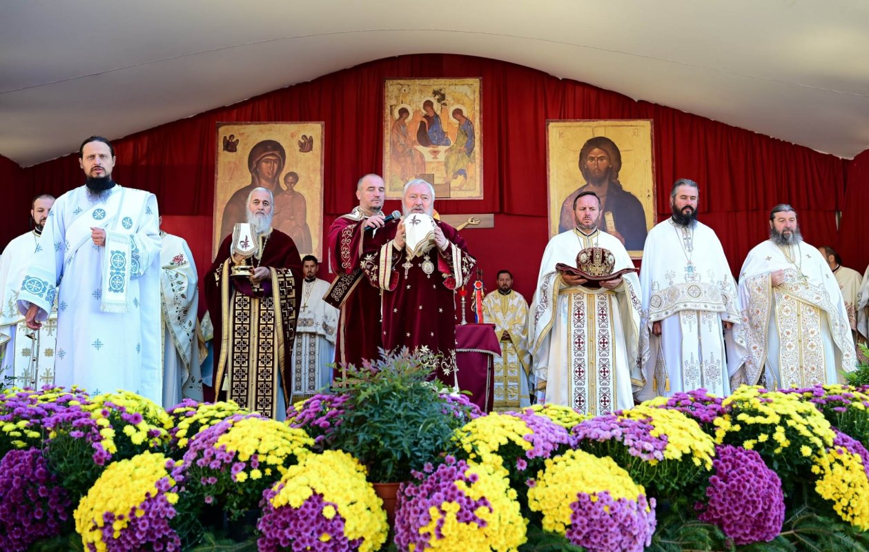 Hramul Mănăstirii „Petru Rareș Vodă” din Ciceu-Corabia 312610