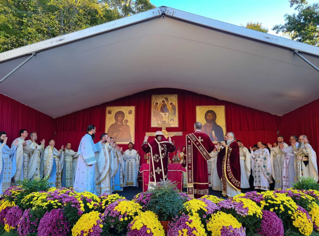 Hramul Mănăstirii „Petru Rareș Vodă” din Ciceu-Corabia 312611