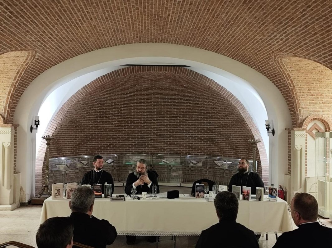 Ședința preoților misionari de caritate din Arhiepiscopia Iașilor 312627