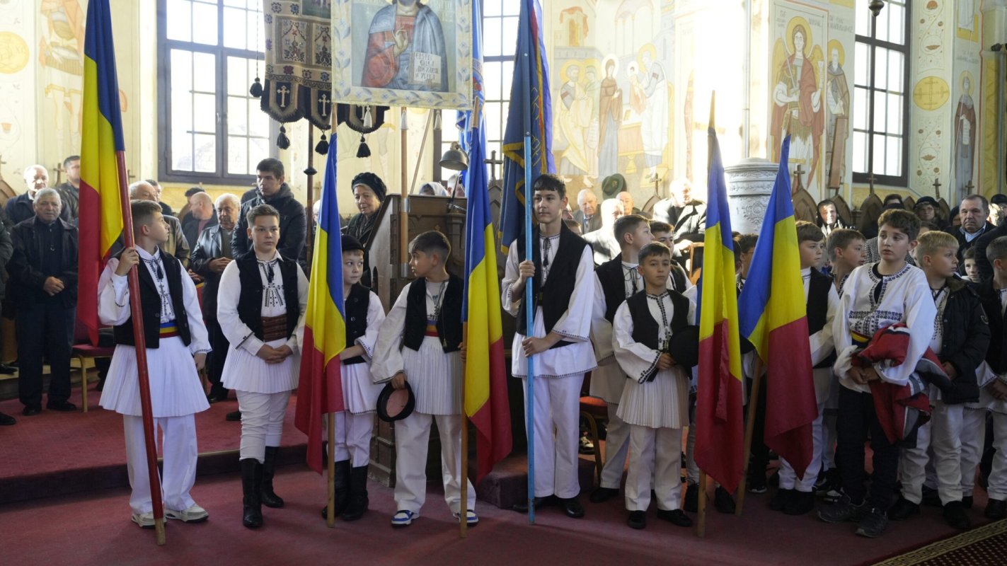 Sfinţii Mărturisitori Transilvăneni, cinstiţi la Sălişte 312674