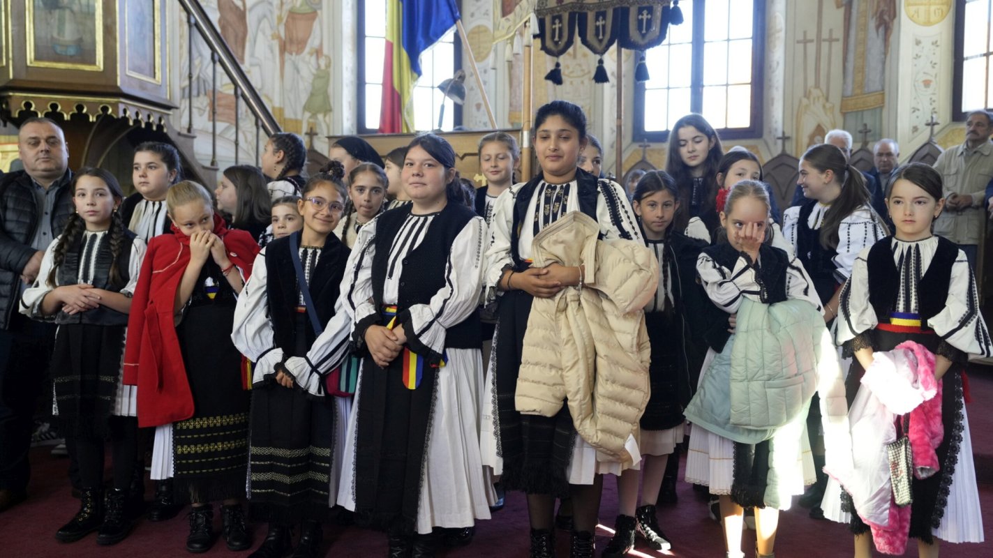 Sfinţii Mărturisitori Transilvăneni, cinstiţi la Sălişte 312675