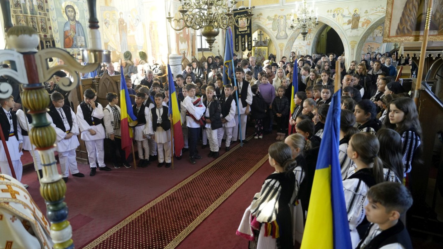 Sfinţii Mărturisitori Transilvăneni, cinstiţi la Sălişte 312676