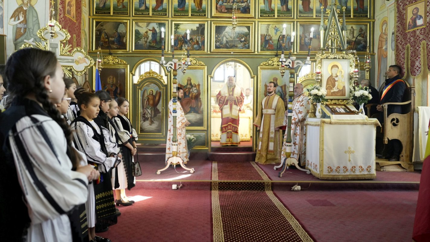 Sfinţii Mărturisitori Transilvăneni, cinstiţi la Sălişte 312677