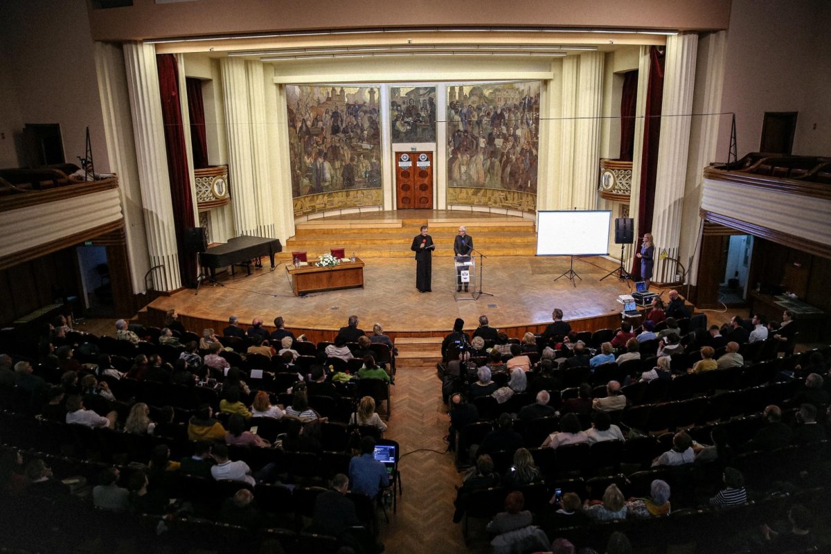 30 de ani de la reînființarea Asociației „Societatea Femeilor Ortodoxe” din Cluj 312698