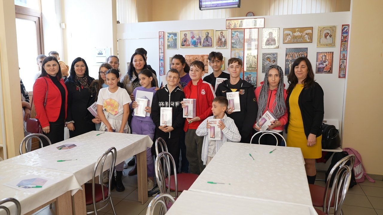 Proiect educaţional dedicat elevilor defavorizaţi din sectorul 3 312811