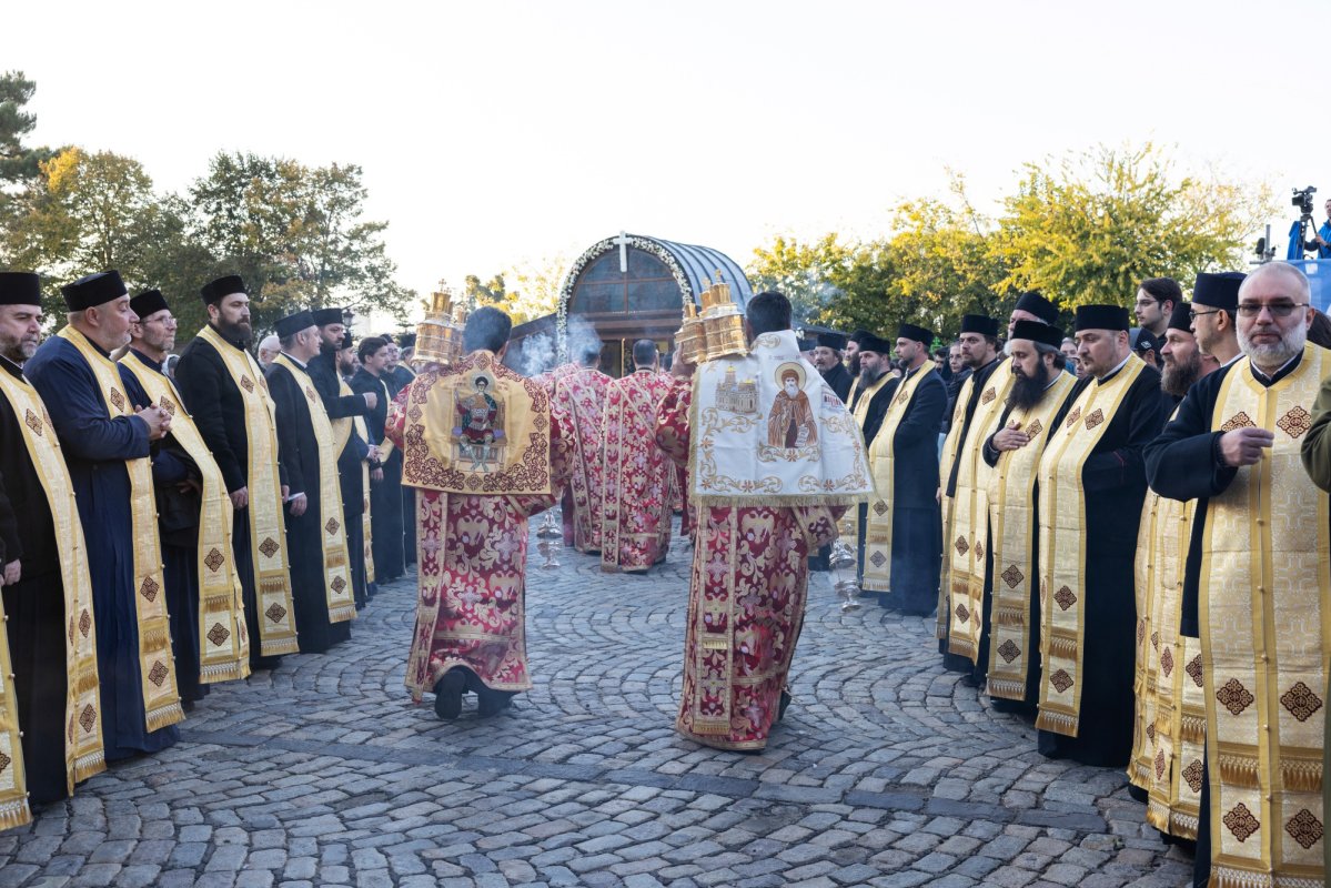 Sfântul Mucenic ocrotitor al Tesalonicului cinstit pe Colina Bucuriei 313090