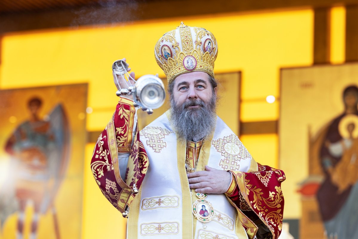 Mucenicul Dimitrie cinstit la București de Arhiepiscopul Ciprului 313322