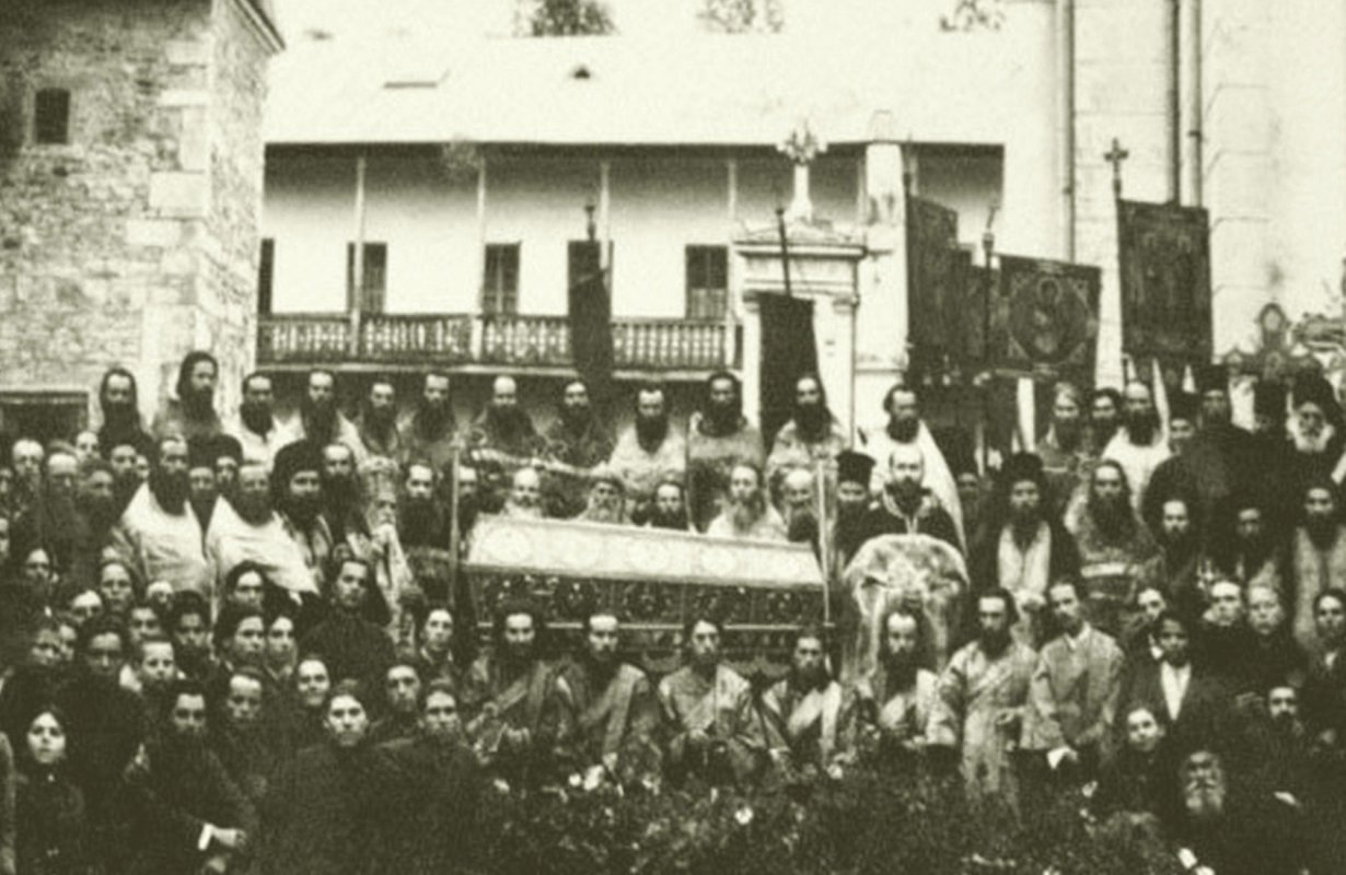 După 80 de ani... legând timpul prin cinstirea sfinților ocrotitori 312255