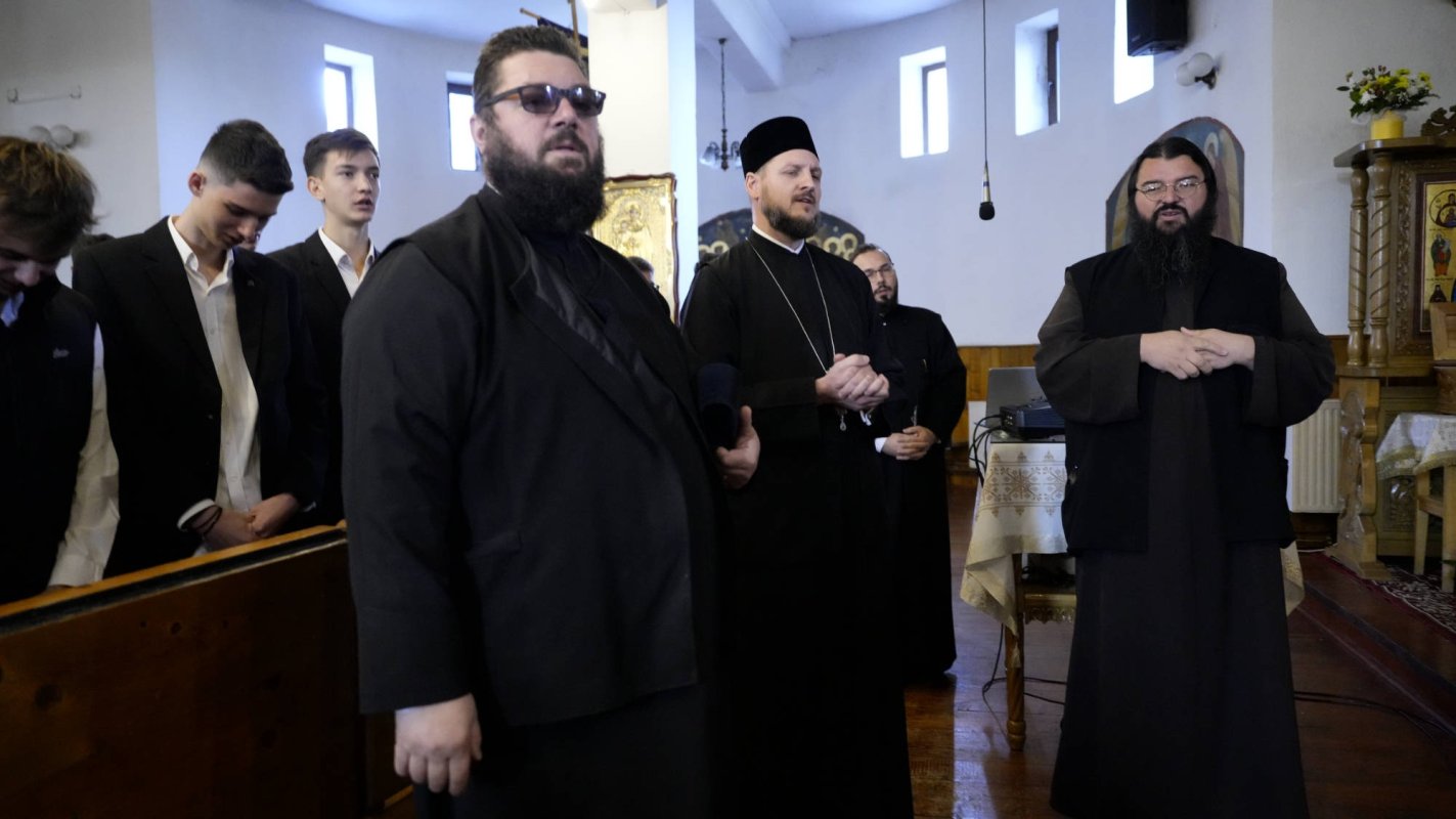 Simpozion la Braşov despre părintele Dumitru Stăniloae 313898