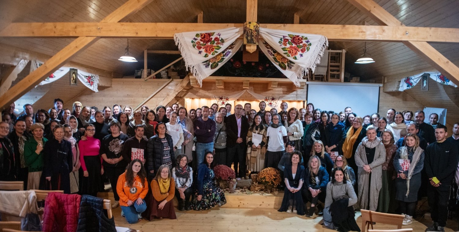 Întâlnirea educaţională „Generaţia digitală faţă în faţă cu dascălii săi”, la Mănăstirea Oaşa 314011