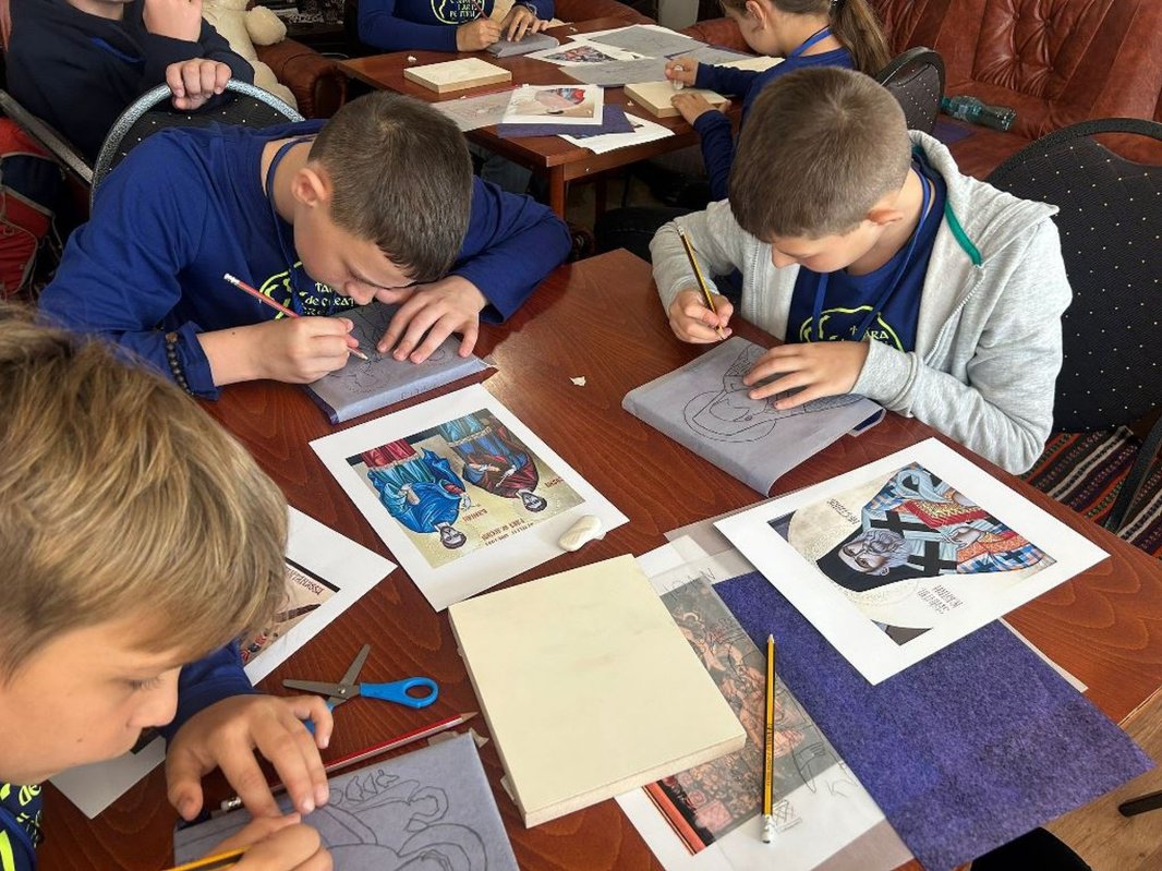 Tabere pentru tineri organizate în Episcopia Caransebeșului 314031