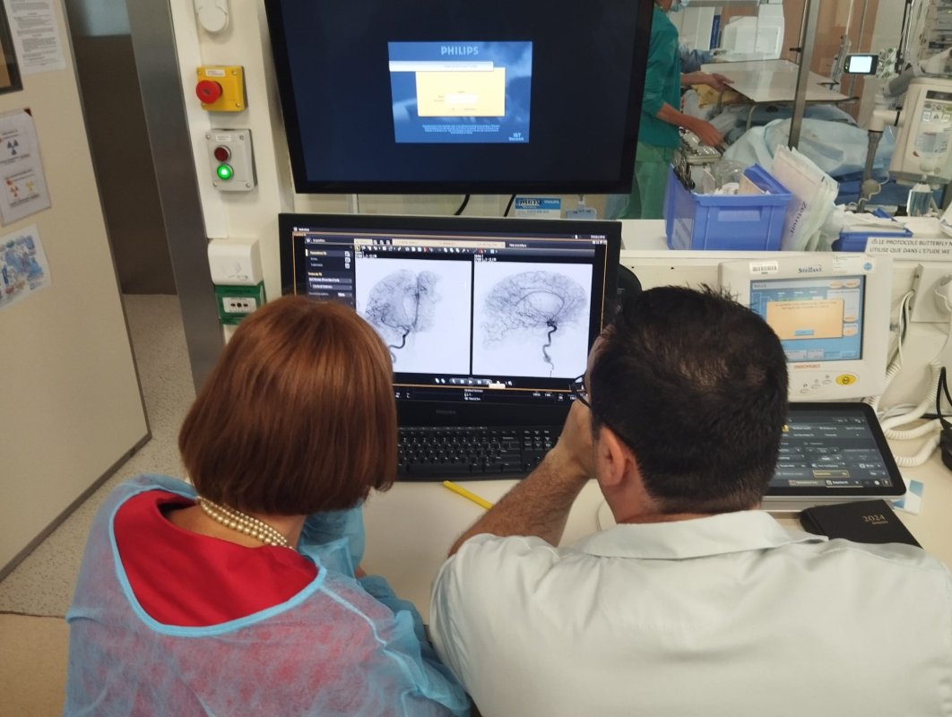 Ambasadori în halate albe, un  proiect medical transfrontalier 314058