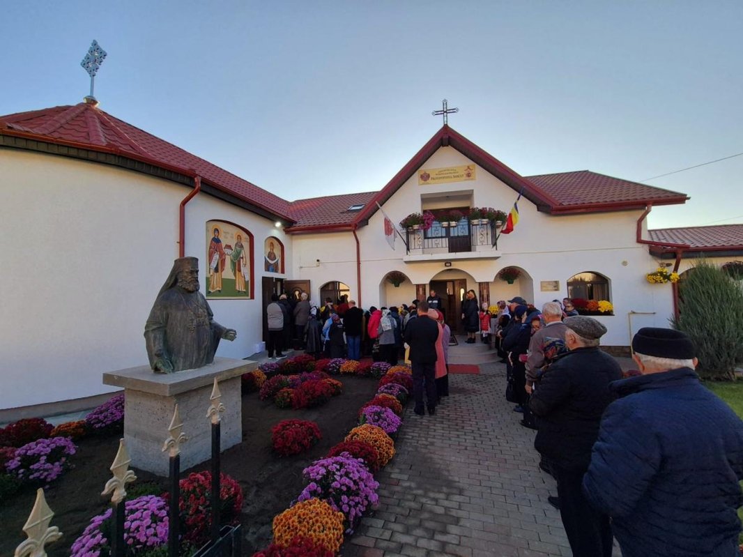 Binecuvântarea lucrărilor de zidire a paraclisului din cadrul sediului Protoieriei Sascut 314089