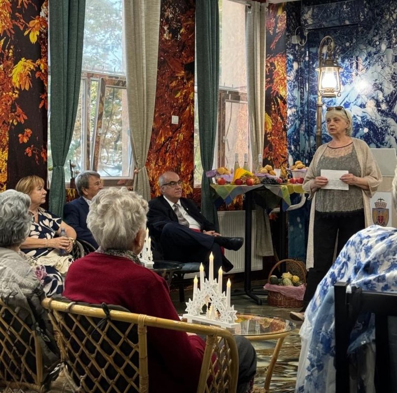 Un loc de adoptat bunici 314136