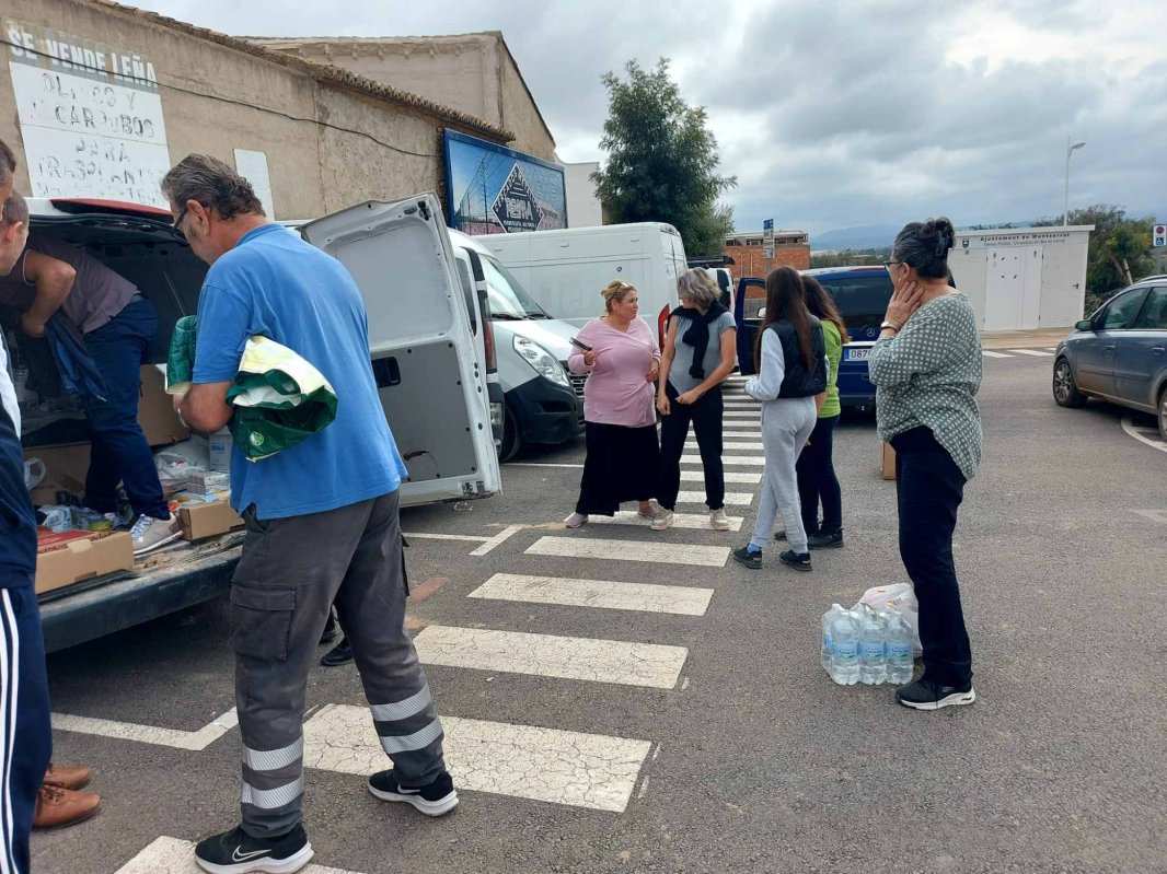 Solidaritatea românilor, un far de speranță în faţa tragediei spaniole 314737