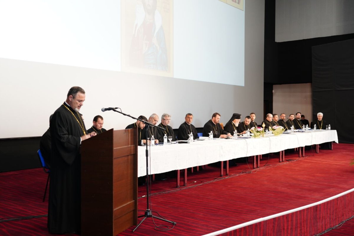 Întâlnirea de toamnă a clericilor din Arhiepiscopia Târgoviștei 314914