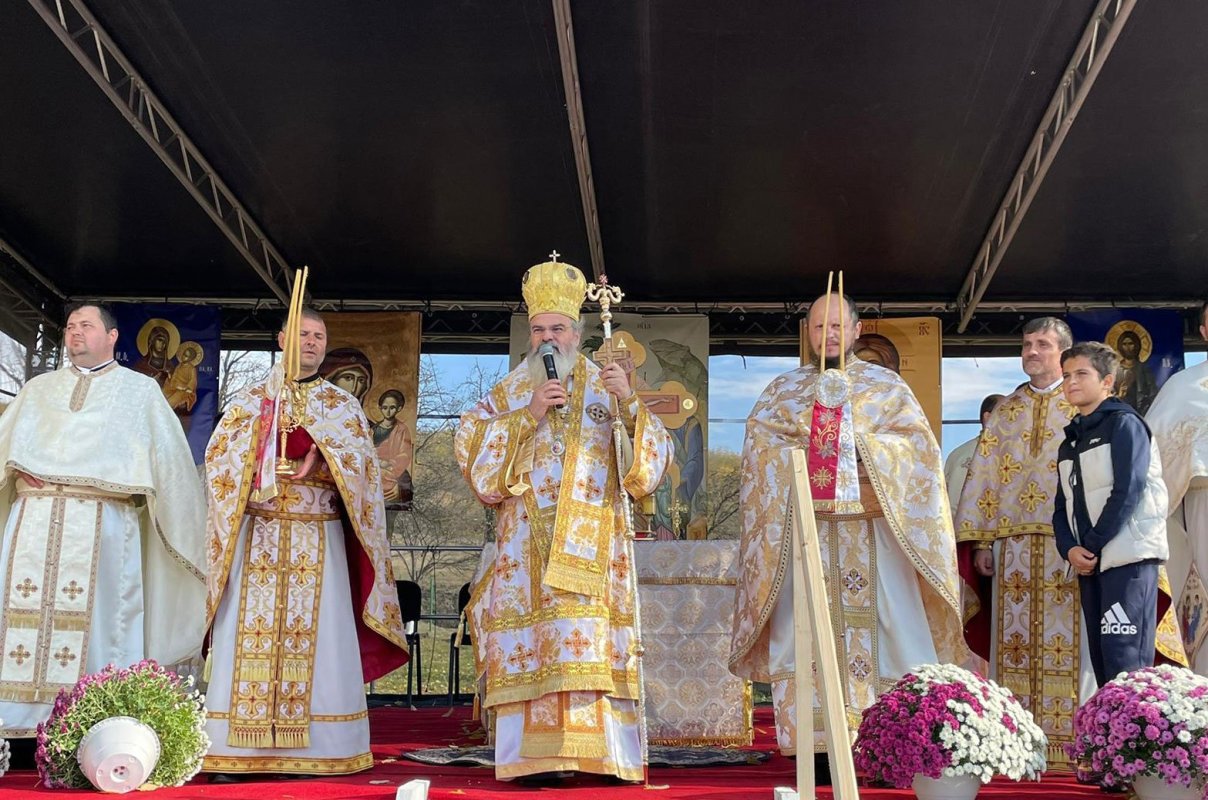 Paraclis sfințit la o parohie vasluiană 314906