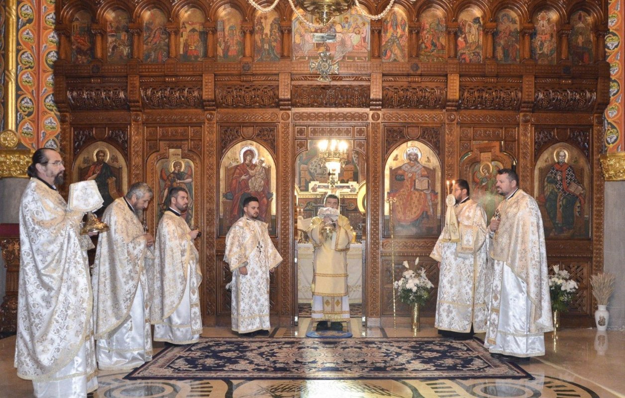 Slujiri arhiereşti în Eparhia Devei și Hunedoarei 314885