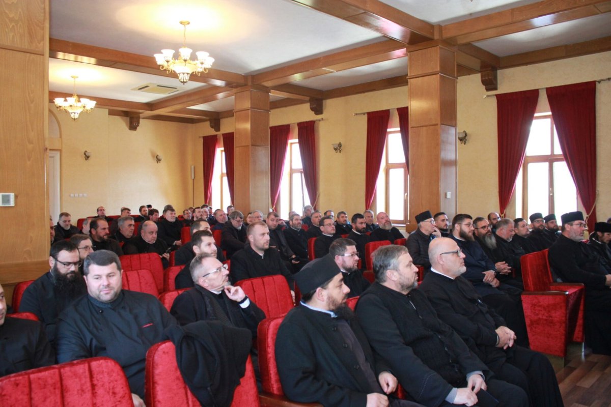 Conferință clericală de toamnă în Protoieria Craiova Nord 315229