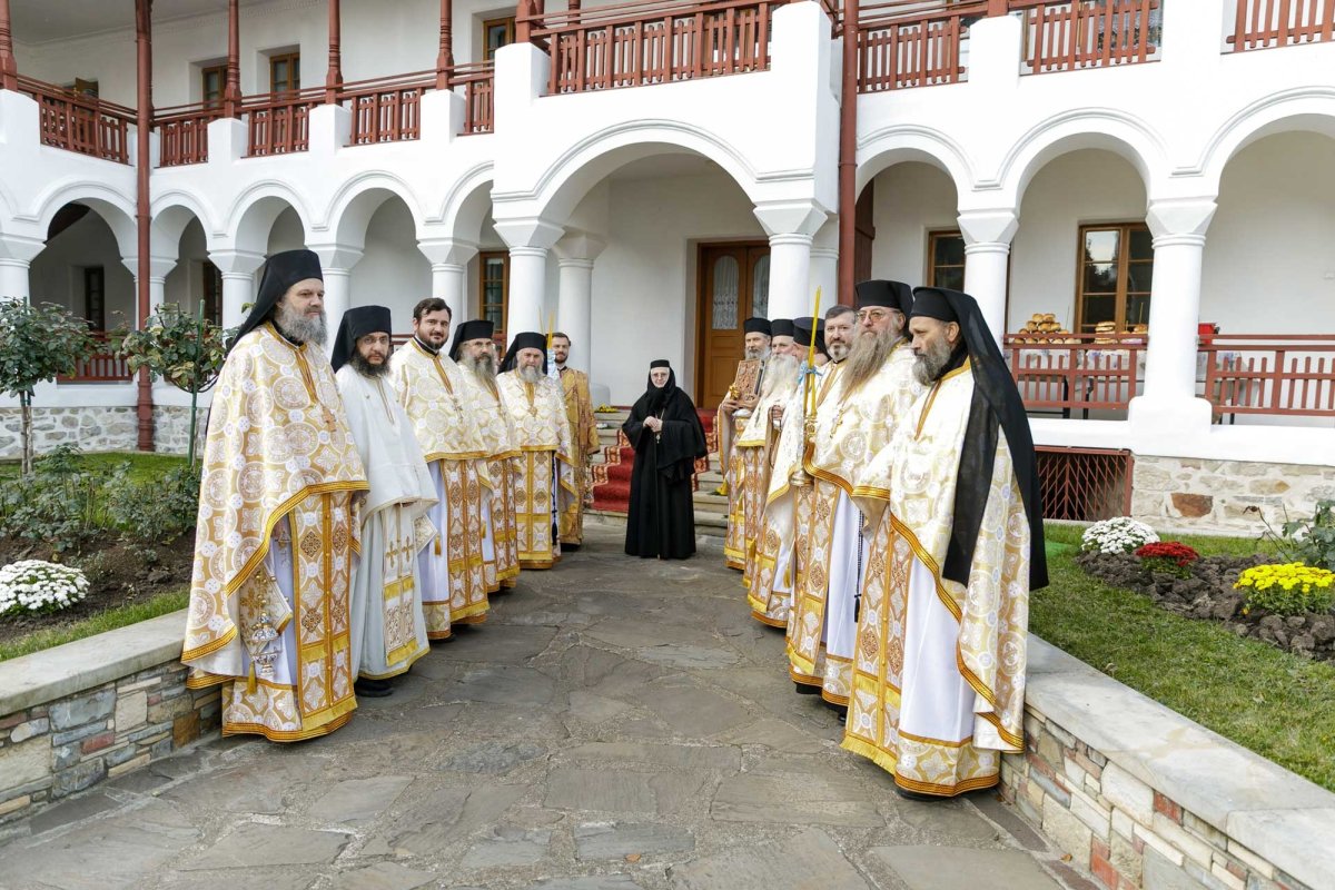 Hramul Mănăstirii Agapia 315241