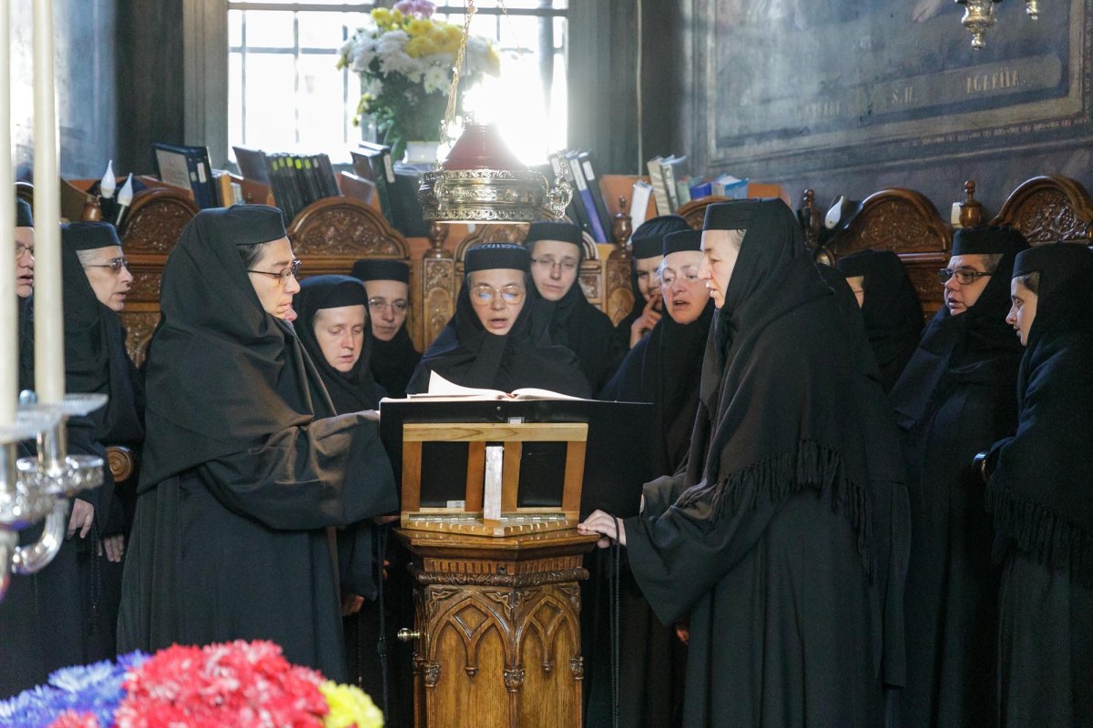 Hramul Mănăstirii Agapia 315248