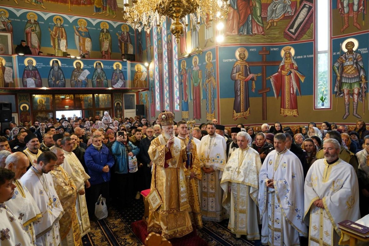 Biserică sfințită la o parohie din județul Dâmbovița 315485