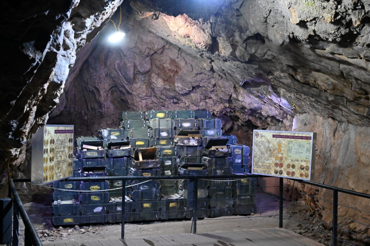 80 de ani de la evacuarea tezaurului BNR la Mănăstirea Tismana 315560