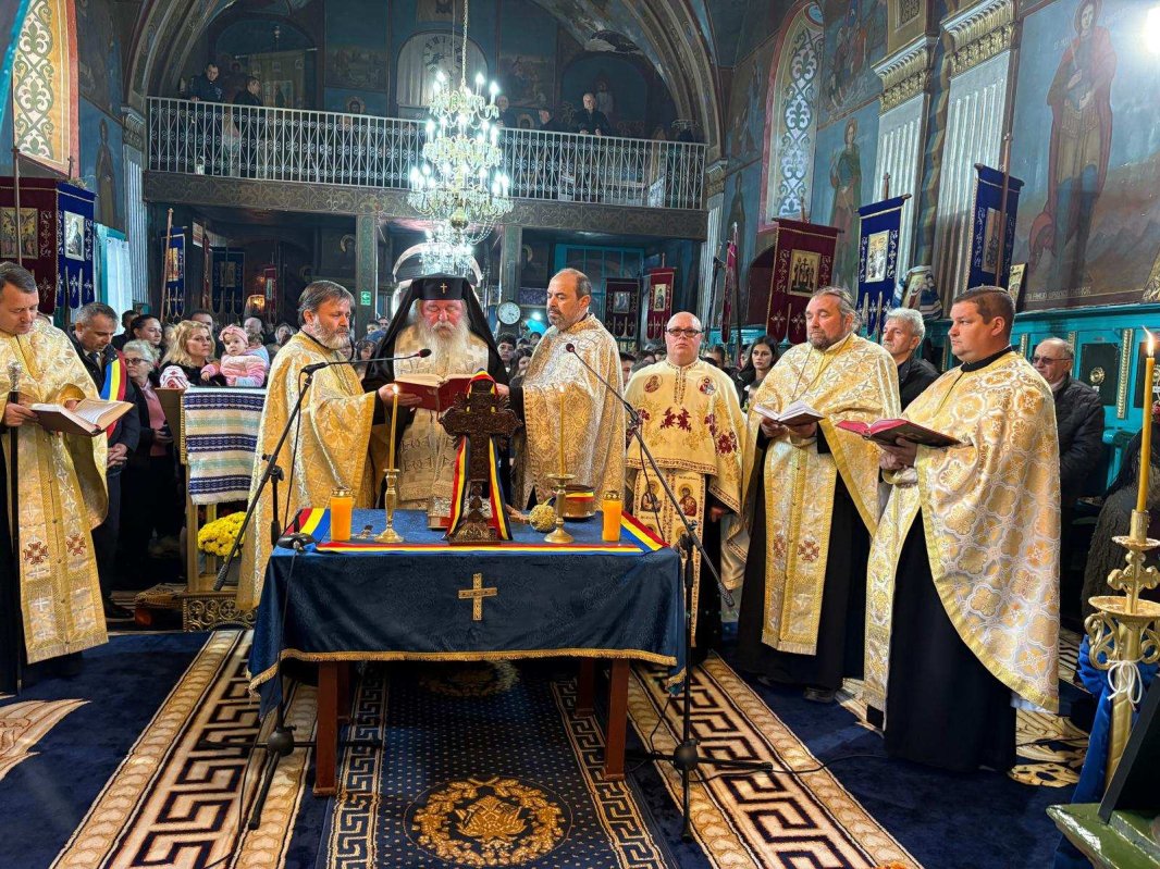 Momente de bucurie în două parohii din Banat  315625