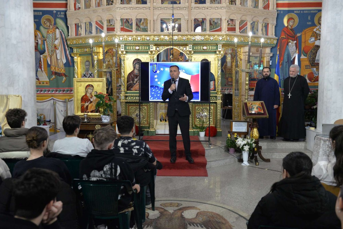 Dezbatere despre prevenția consumului de droguri la Parohia Iancu Vechi-Mătăsari 316064