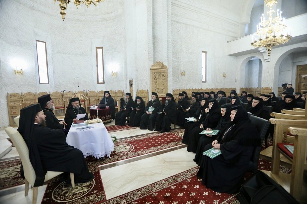 Sinaxă monahală la Mănăstirea Lăpușul Românesc, judeţul Maramureş 315997