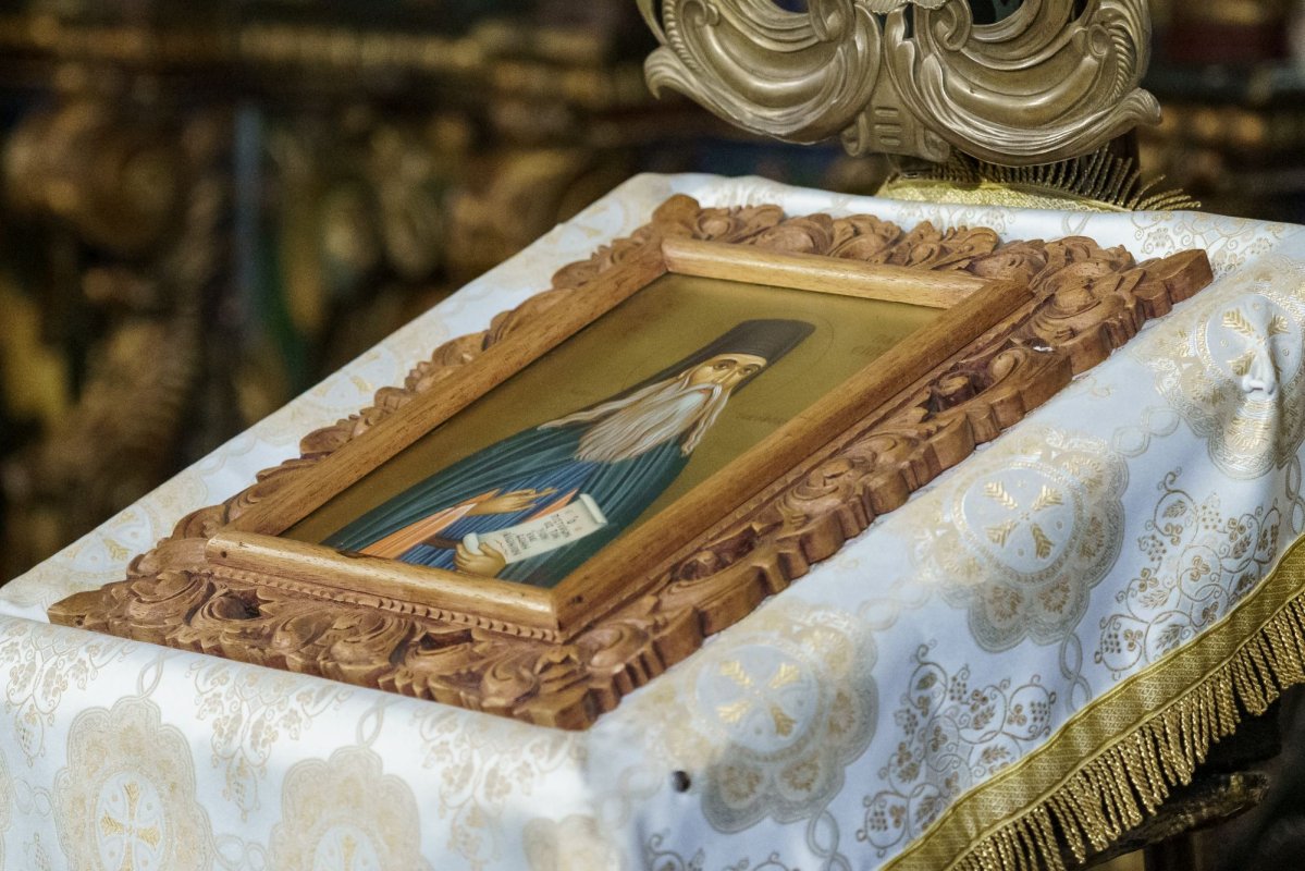 Slujire arhierească la Mănăstirea Neamț, în cinstea Sfântului Cuvios Paisie  316084