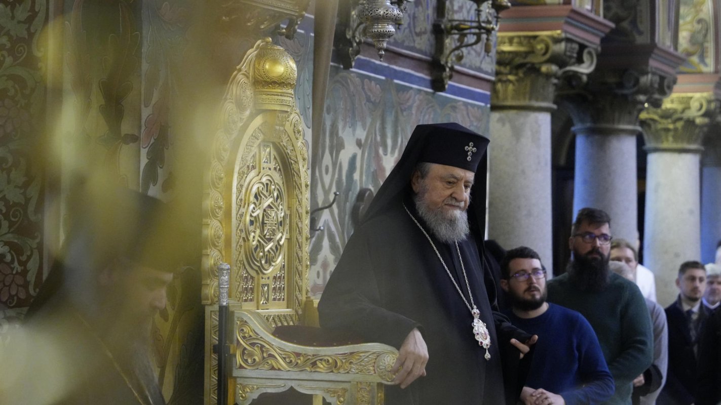 IPS Părinte Mitropolit Laurenţiu a sărbătorit 19 ani de la întronizare 316126