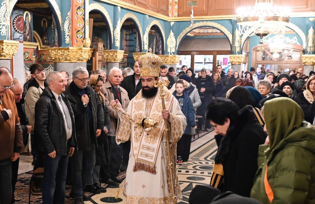 Prima duminică din Postul Crăciunului la Catedrala Episcopală din Deva 316223