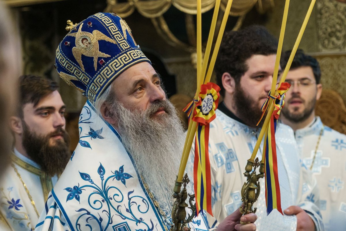 Bucurie duhovnicească la hramul Schitului „Vovidenia” 316483