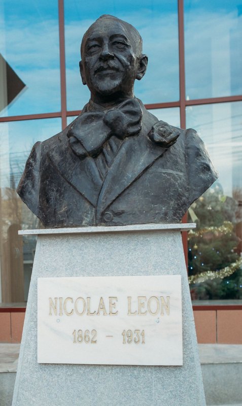Nicolae Leon, „un filantrop al cunoașterii” 316344