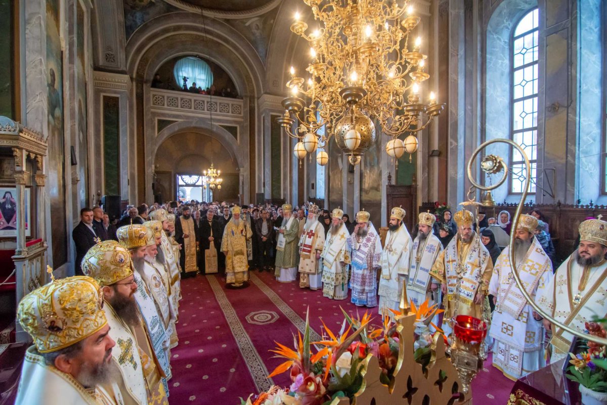 Sobor de ierarhi la sărbătoarea ocrotitorului Mănăstirii Bistriţa 316404