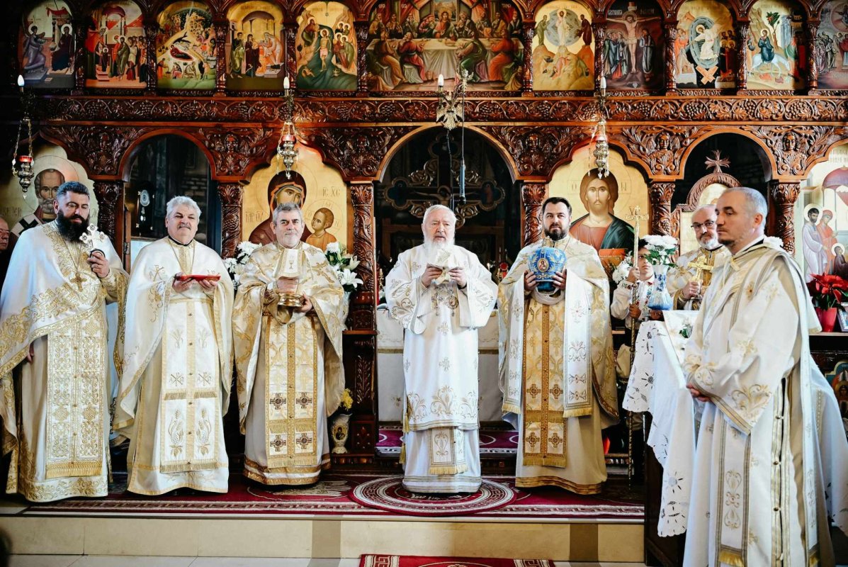 Hramul Parohiei „Intrarea în biserică a Maicii Domnului” din zona Cordoș, Cluj-Napoca 316529