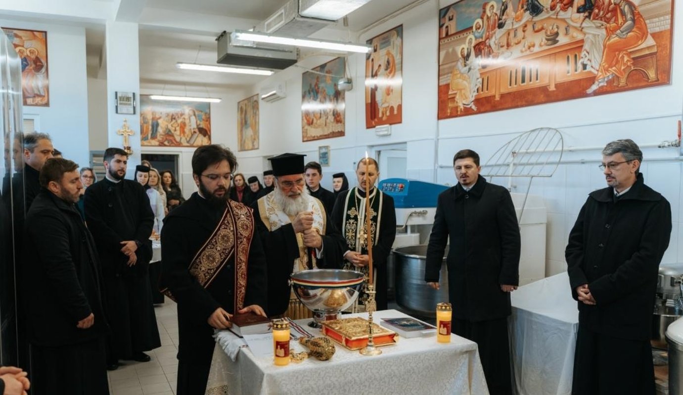 Binecuvântare și reînnoire la Brutăria „Betleem” a Centrului eparhial de la Roman 316844