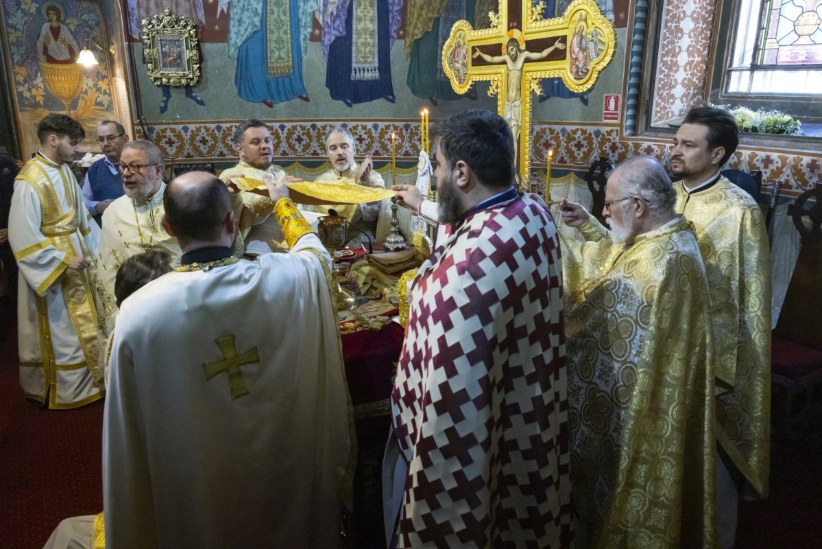 Sărbătoarea Sfântului Stelian în biserica sa bucureșteană 316882