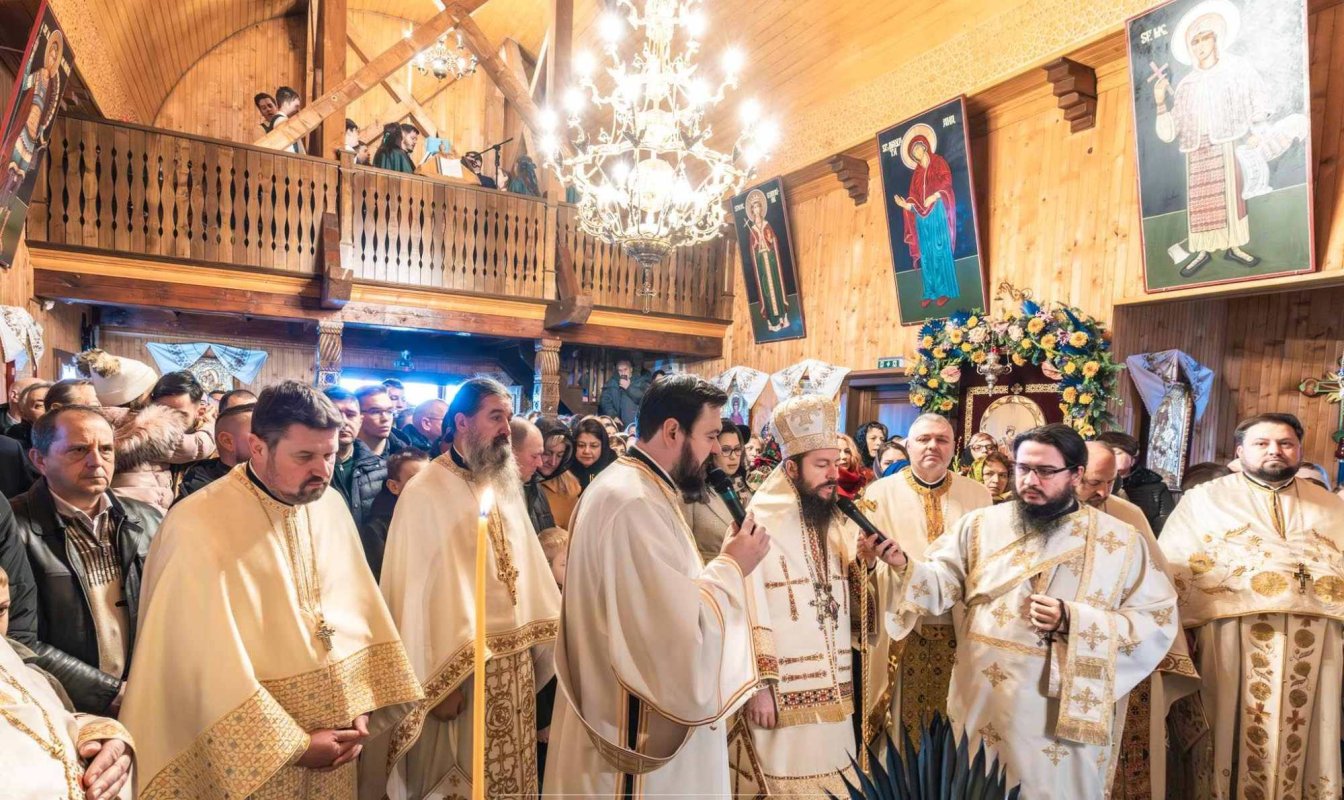 Binecuvântare arhierească la Biserica „Sfânta Ecaterina” din