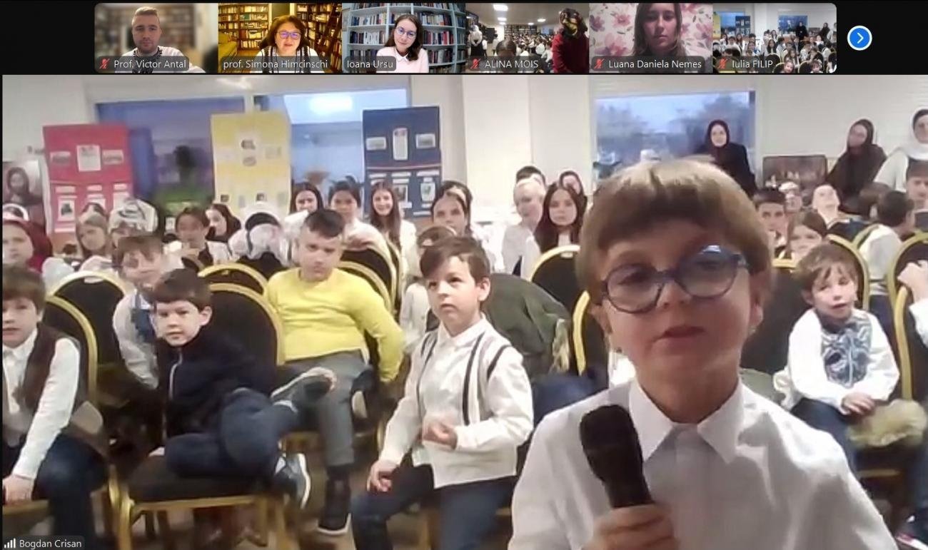 Proiect dedicat Zilei Naţionale a României realizat între tineri din Alba Iulia şi Paris 317093