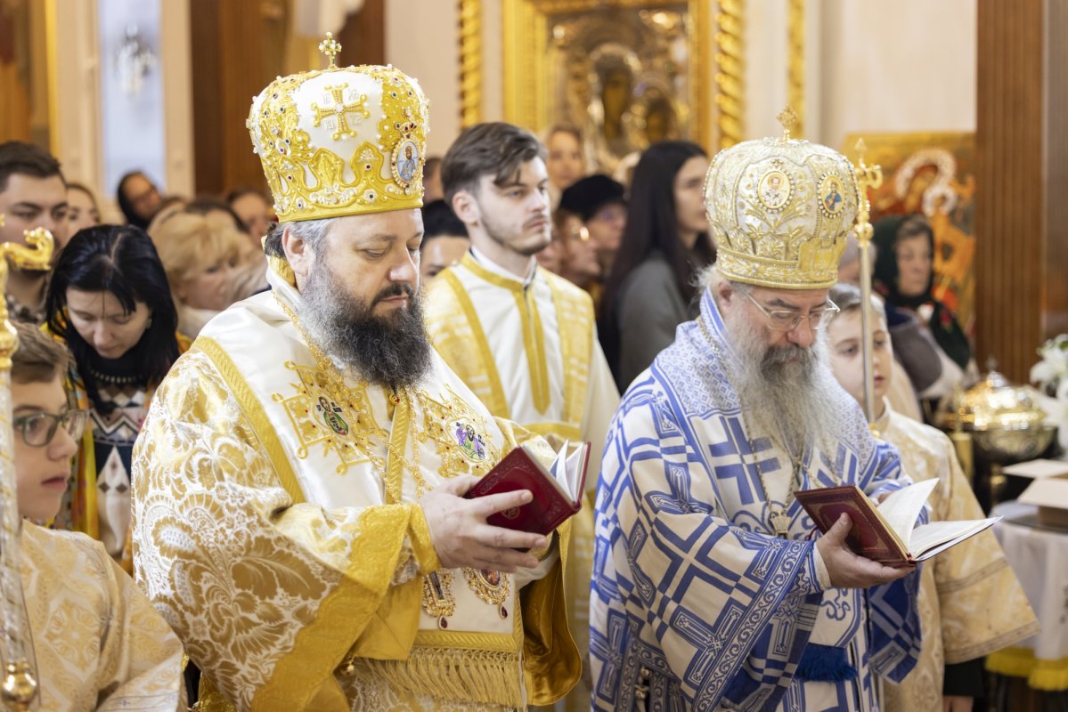 Laudă adusă Sfântului Andrei la Paraclisul Catedralei Naționale 317325