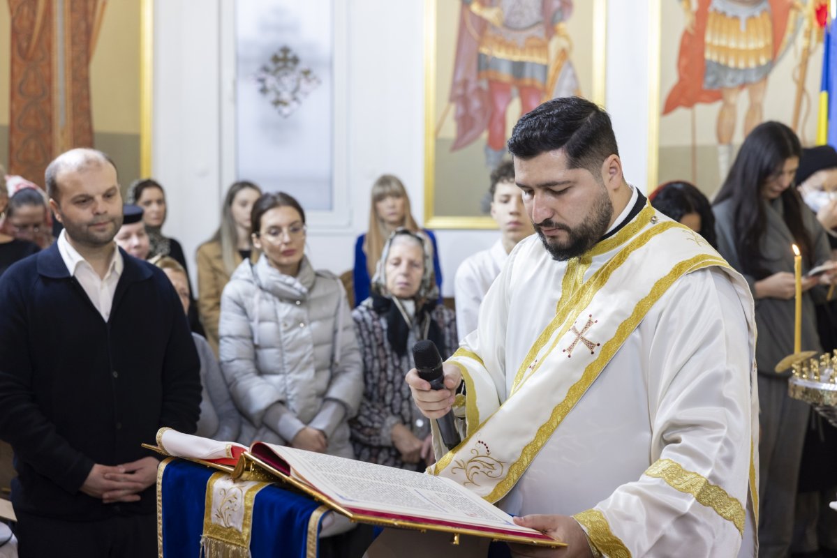 Laudă adusă Sfântului Andrei la Paraclisul Catedralei Naționale 317334