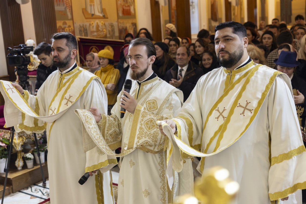 Laudă adusă Sfântului Andrei la Paraclisul Catedralei Naționale 317339