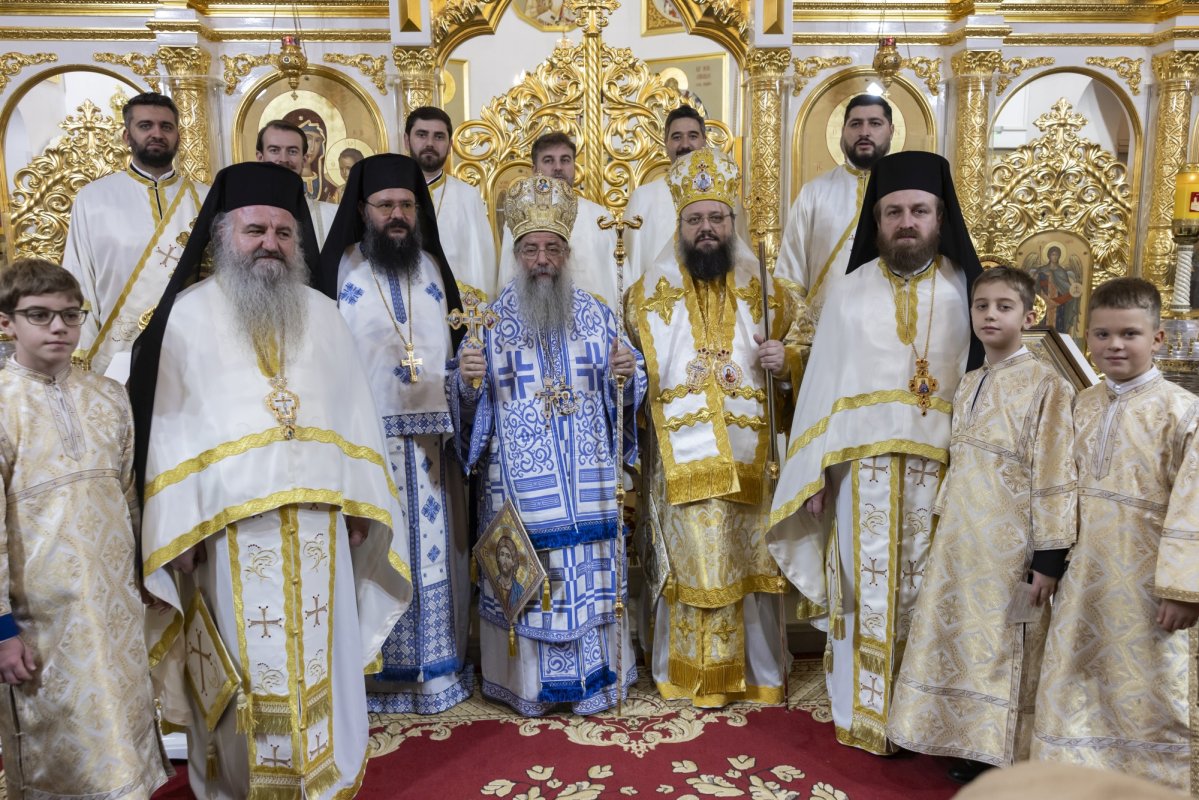 Laudă adusă Sfântului Andrei la Paraclisul Catedralei Naționale 317349