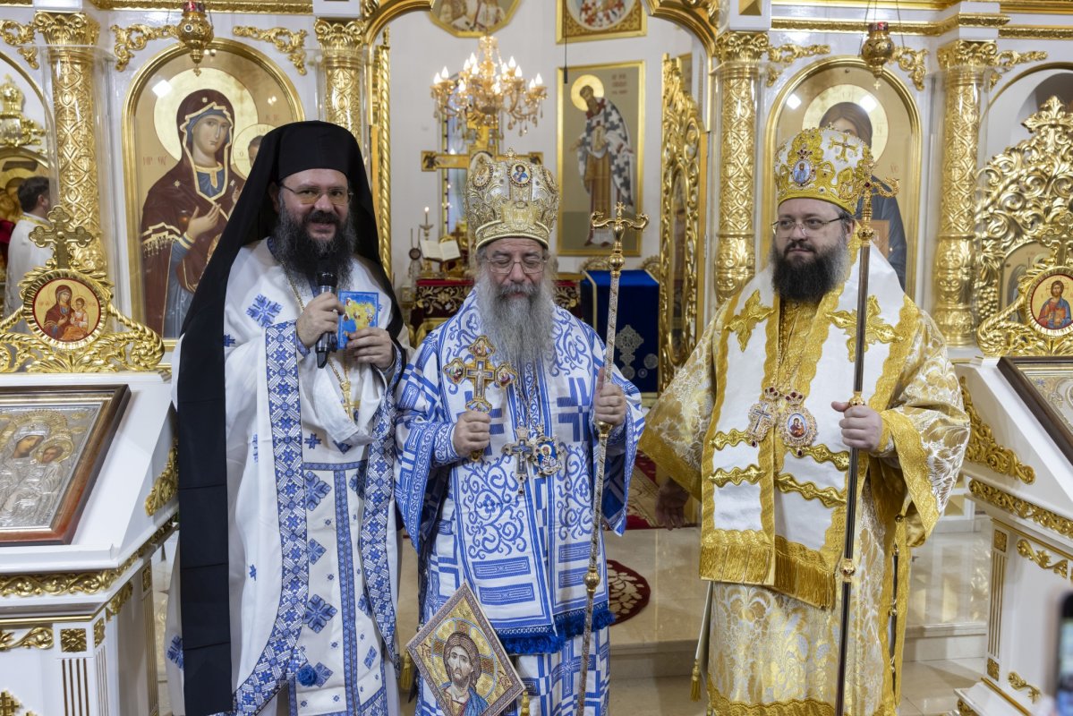 Laudă adusă Sfântului Andrei la Paraclisul Catedralei Naționale 317350