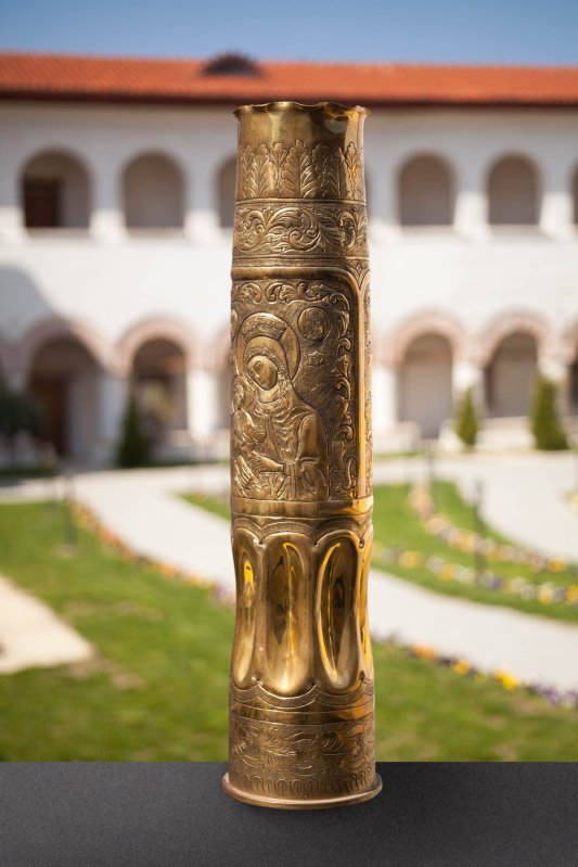 Mausoleul eroilor de la Mănăstirea Comana 316549